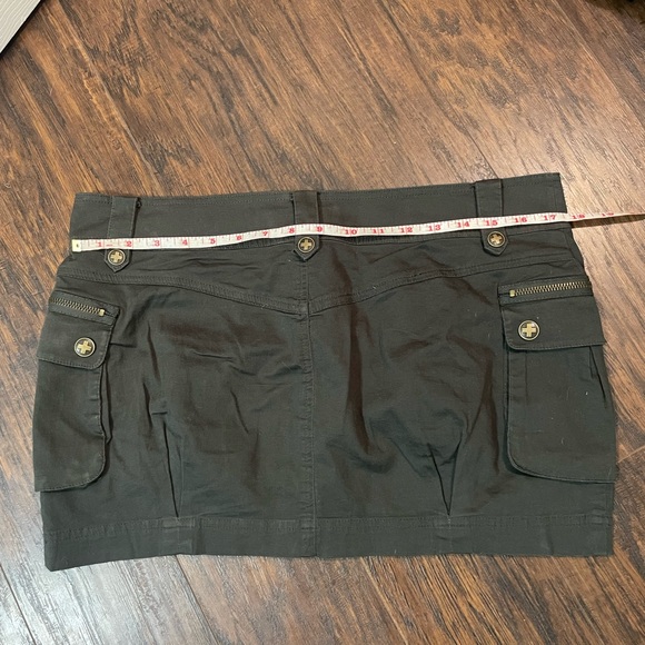 Forever 21 Olive Green Mini Skirt - Picture 3 of 3